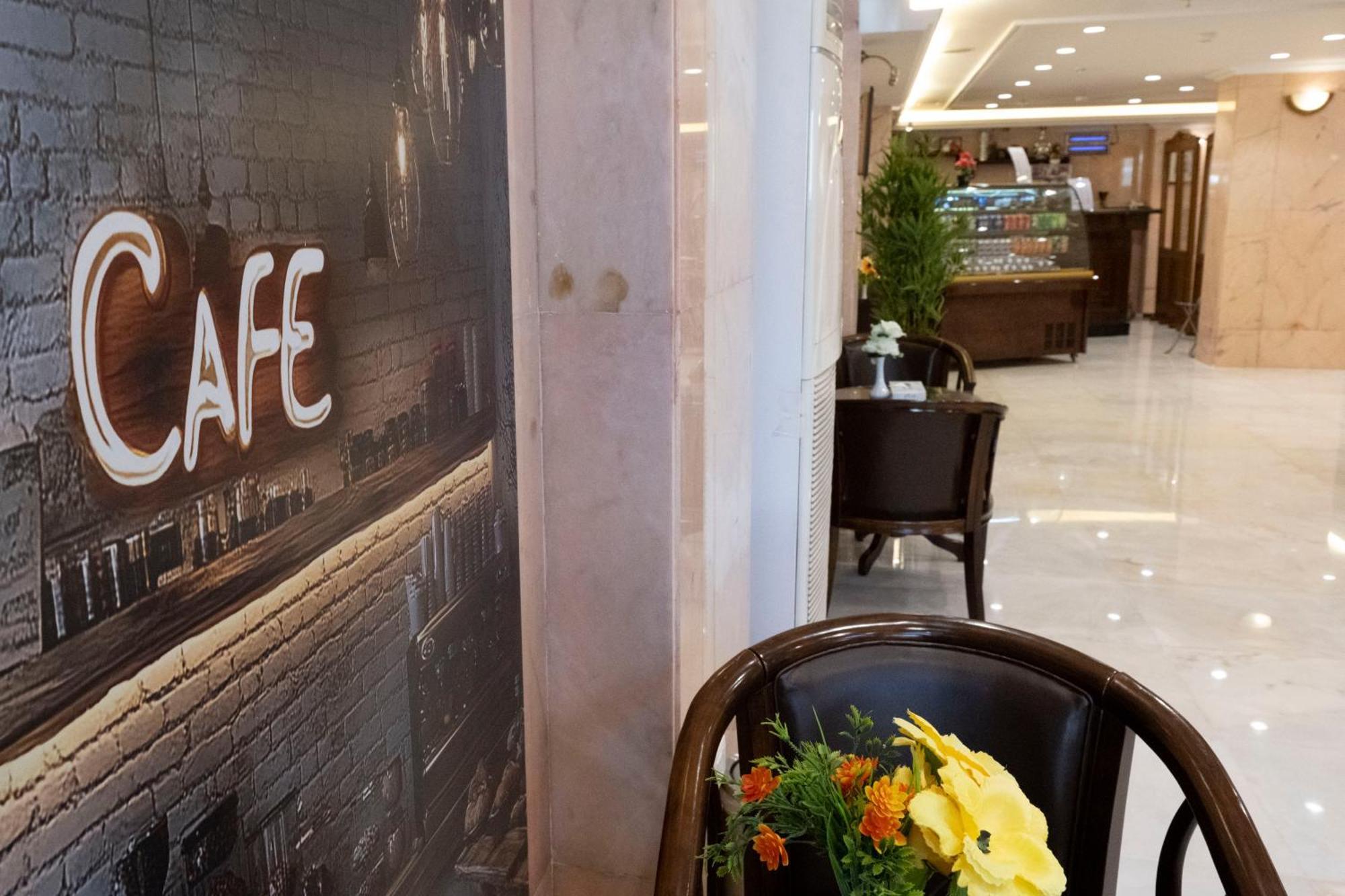 Hotel المروج كريم Almorooj Kareem