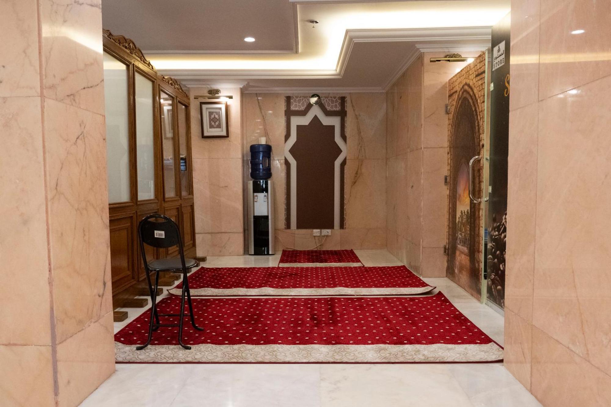 فندق المروج كريم Almorooj Kareem